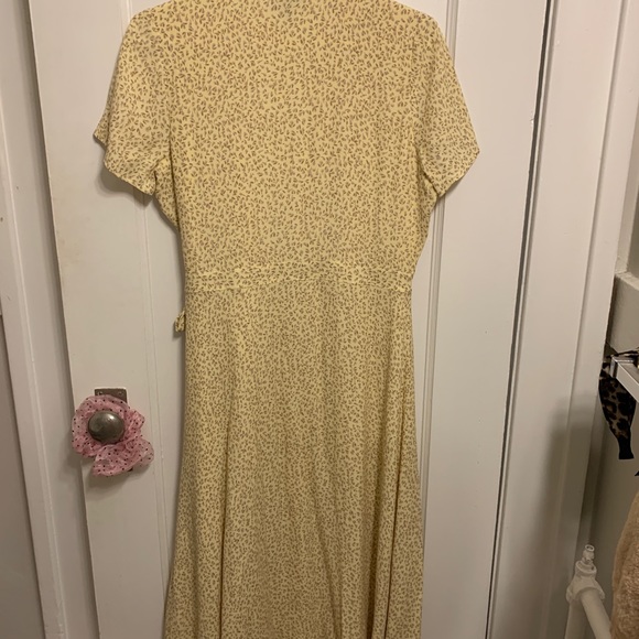 Yellow Frank + Oak Classic Floral Wrap Dress - M - Picture 5 of 5